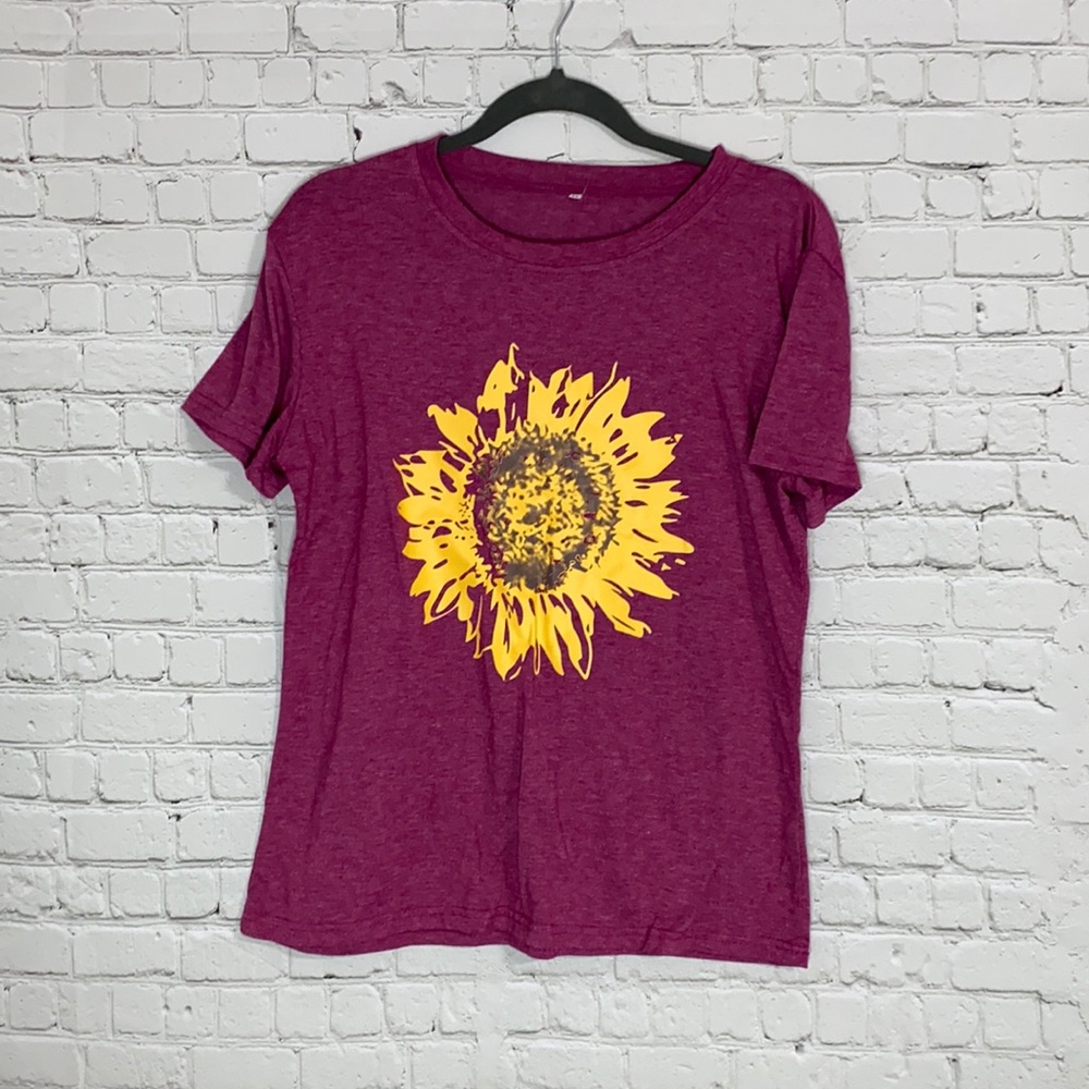 2/$20 Sunflower tee size medium